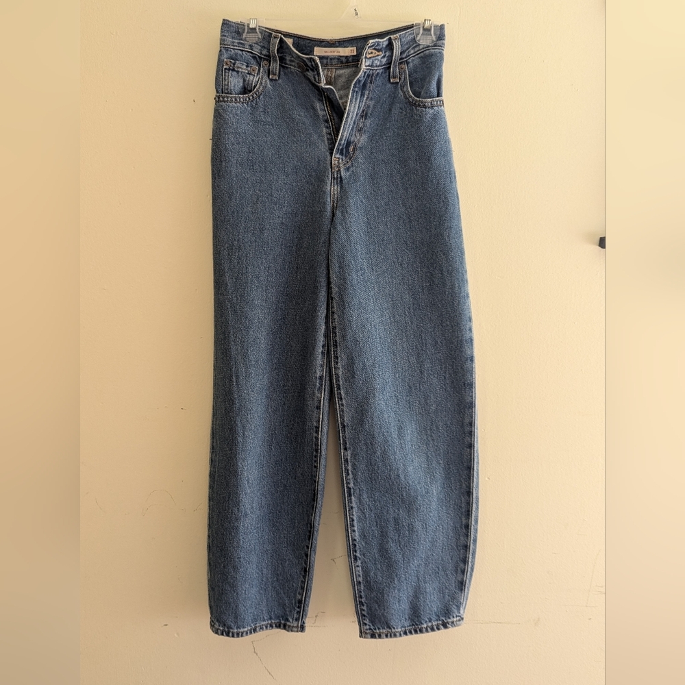 Levi's Balloon Leg Jeans - Picture 3 of 9